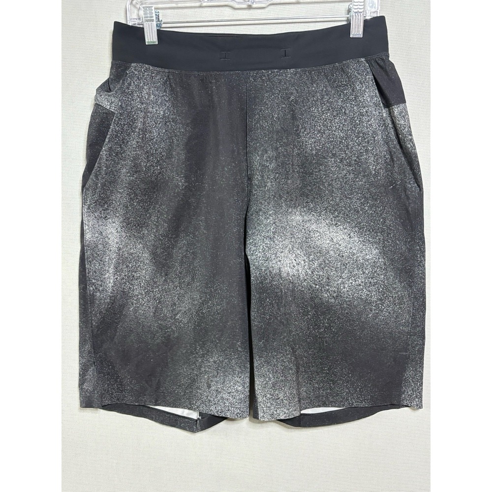 Lululemon T.H.E. Short Mens Medium Black Ocean Spray Ice Linerless Workout Gym
